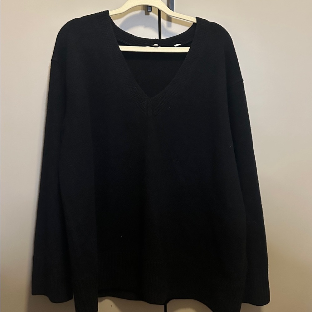 VINCE 100% Cashmere oversized black V-neck sweater size XXL